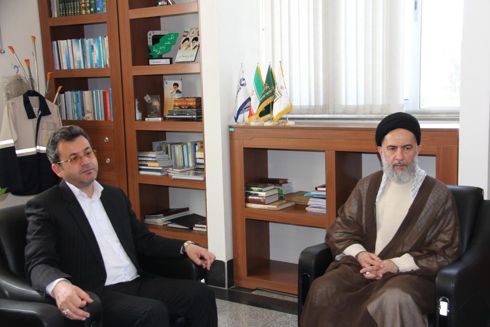 نشست تخصصی کمیته امداد استان گلستان با دانشگاه آزاد اسلامی برگزارشد