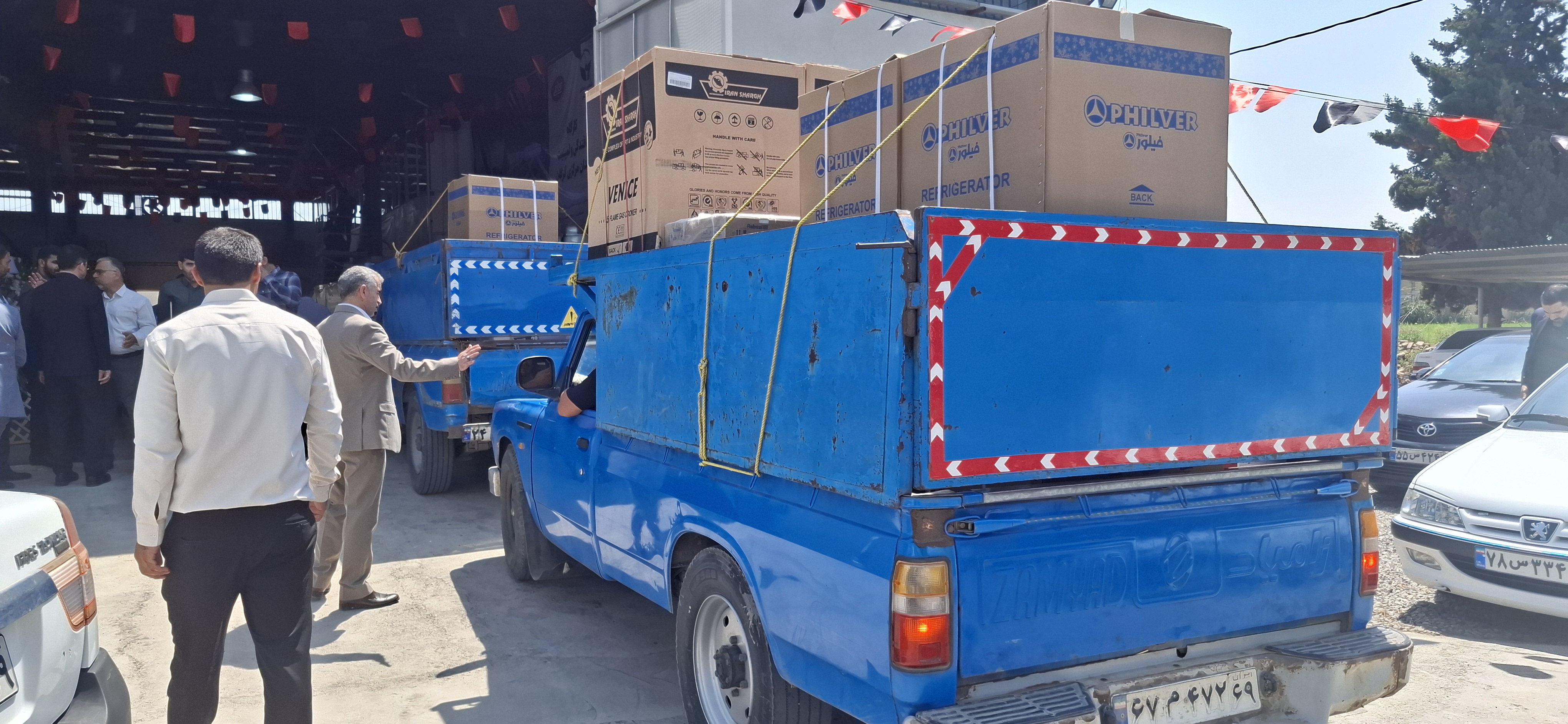 ۱۰ نوعروس از خانواده زندانی تحت حمایت کمیته امداد کلستان راهی خانه بخت شدند