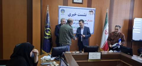 نشست خبری مدیرکل کمیته امداد استان گلستان با موضوع جشن خودکفایی
