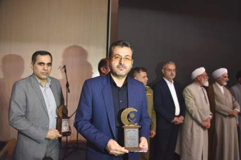  آئین تجلیل از فعالان نهضت ملی زندگی با آیه ها  به روایت تصویر1404/02/21