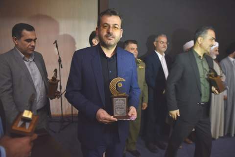  آئین تجلیل از فعالان نهضت ملی زندگی با آیه ها  به روایت تصویر1404/02/21