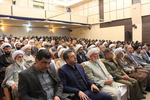  آئین تجلیل از فعالان نهضت ملی زندگی با آیه ها  به روایت تصویر1404/02/21