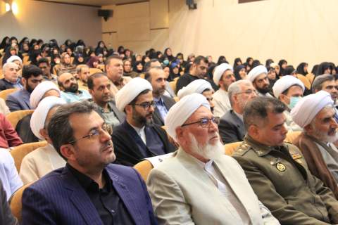  آئین تجلیل از فعالان نهضت ملی زندگی با آیه ها  به روایت تصویر1404/02/21