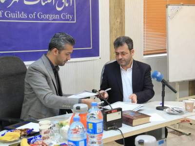تفاهم نامه همکاری کمیته امداد با اصناف گرگان برای تهیه مایحتاج تحصیلی دانش آموزان نیازمندامضاء شد